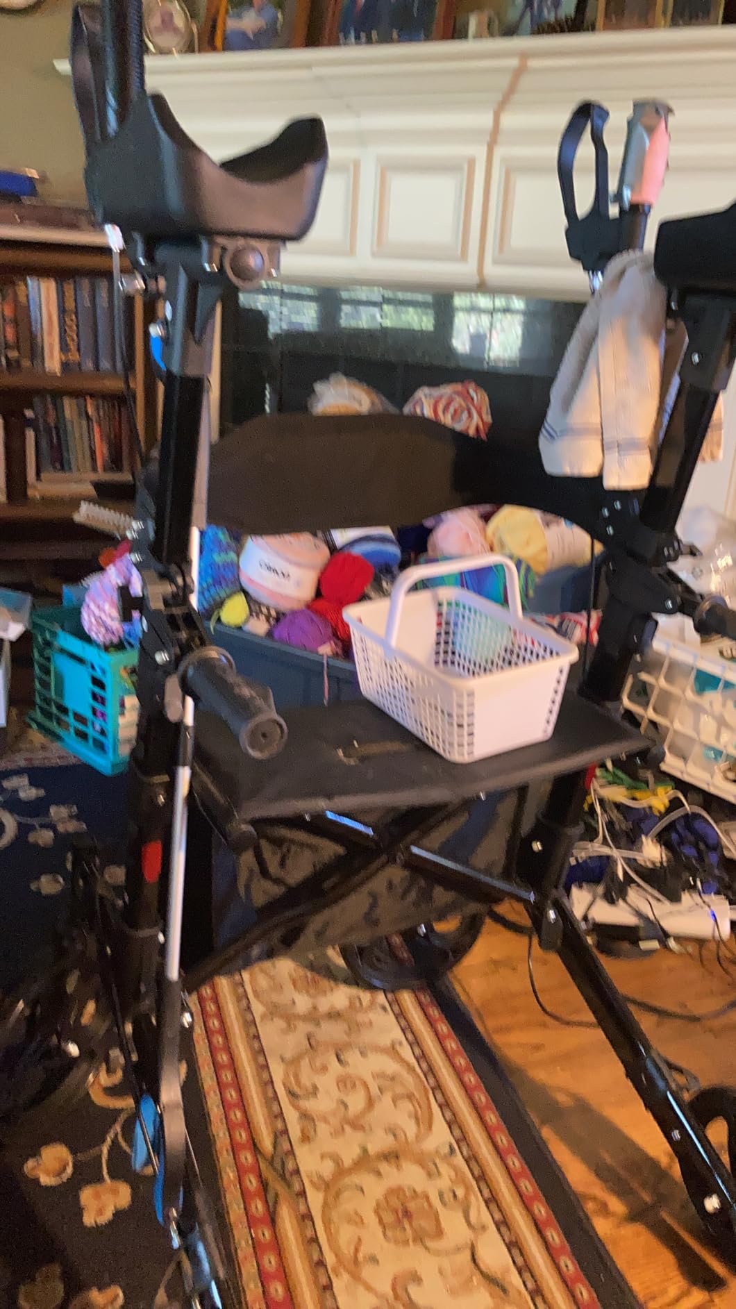 Helavo Extra Wide 2 in 1 Bariatric Walker Wheelchair Combo, 500 lb Capacity customer photo 2