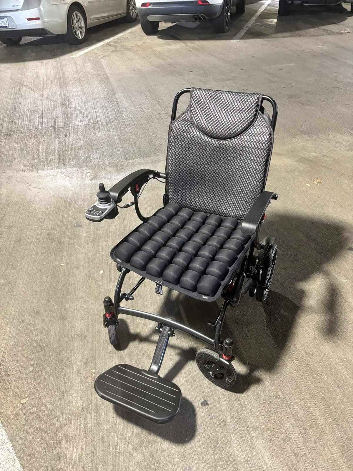 Electric Wheelchairs for Adults Foldable 36LBS Lightweight Frame,Airline Approval, 15 Miles Travel Range& 500W Brushless Motors Power Motorized for Seniors&Max Supports 350 LBS&LED Light-Silver Color customer photo 1