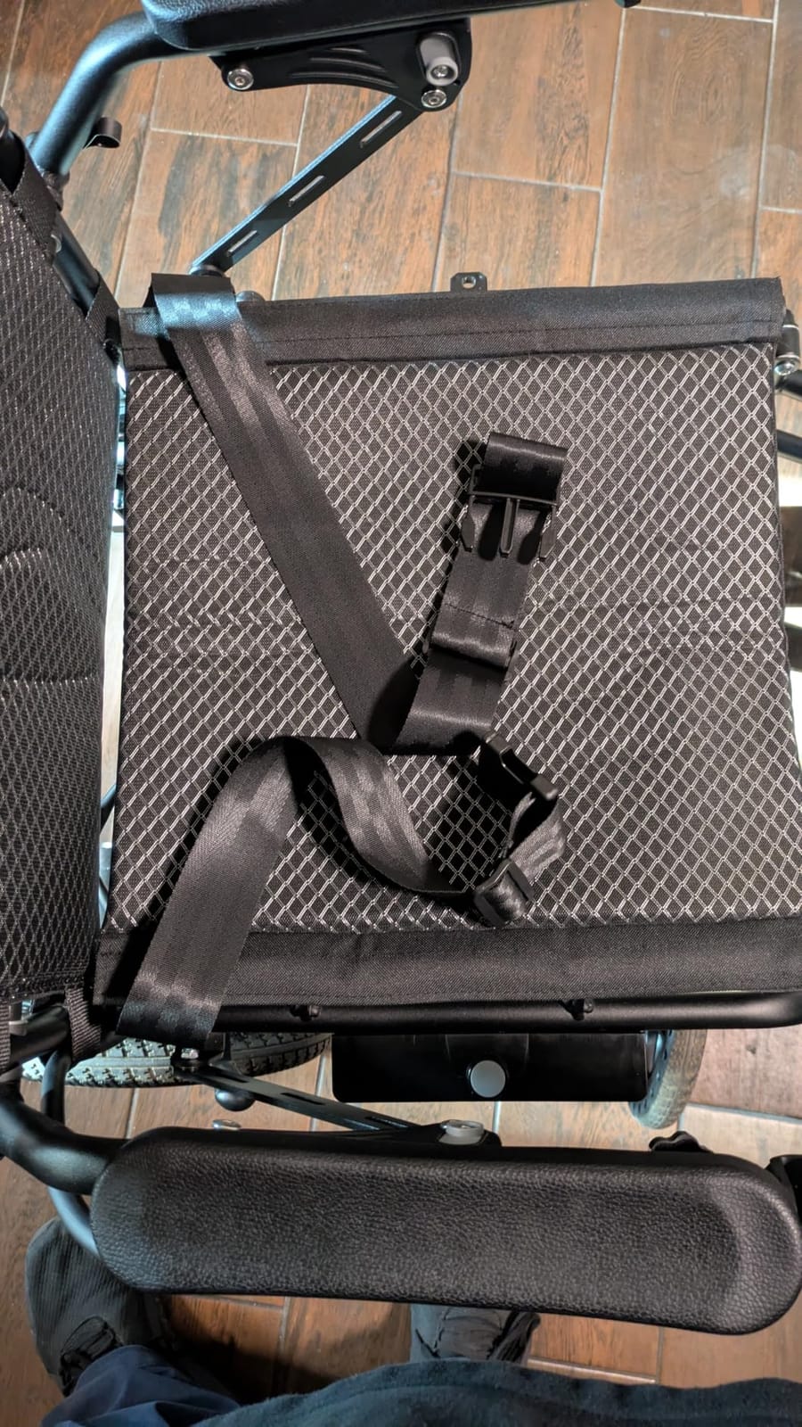 Hassky Electric Wheelchair for Adults with Dual Shock Absorption customer photo 1