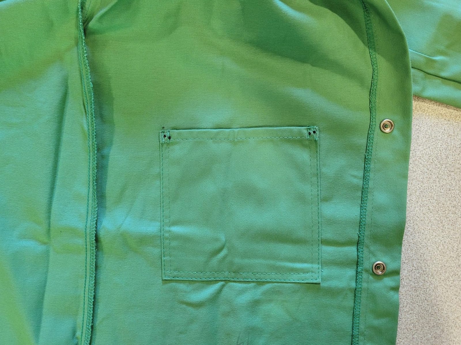 MAGID SparkGuard Flame Resistant Green Welding Jacket | 1 Jacket | 9 oz. Lightweight 100% Cotton Sateen | ASTM D6413 | Men’s | 1830 | Breathable Spark & Heat Protection PPE | PVC-Free customer photo 2