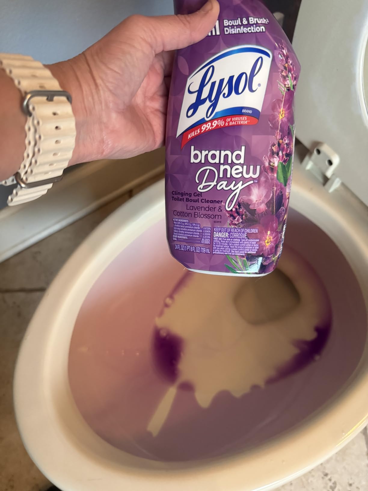 Lysol Toilet Bowl Cleaner Clinging Gel, Power, 24 oz, 2 Pack customer photo 1