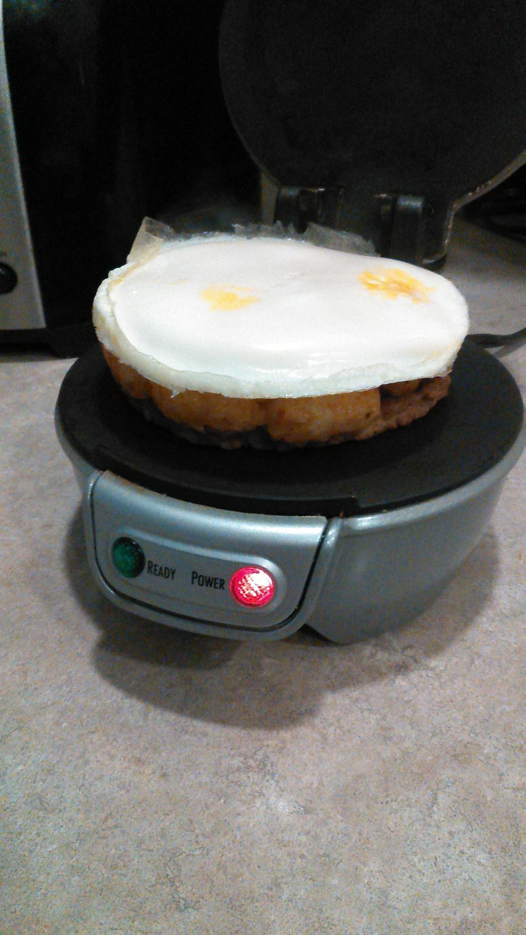Hamilton Beach Breakfast Sandwich Maker with Egg Cooker Ring, Customize Ingredients, Perfect for English Muffins, Croissants, Mini Waffles, Perfect White Elephant Gifts, Red (25476) customer photo 1