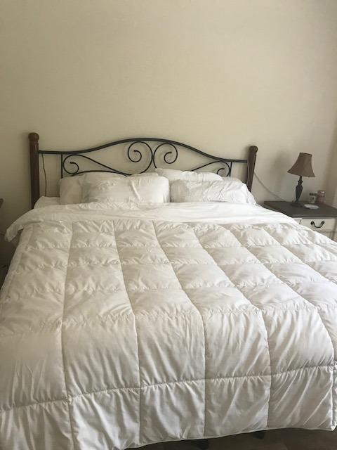 Royal Hotel Bedding White Down Alternative Queen Comforter with Corner Tabs - Hypoallergenic All-Season Plush Hotel Style Comforter, Duvet Insert Queen-Size customer photo 2