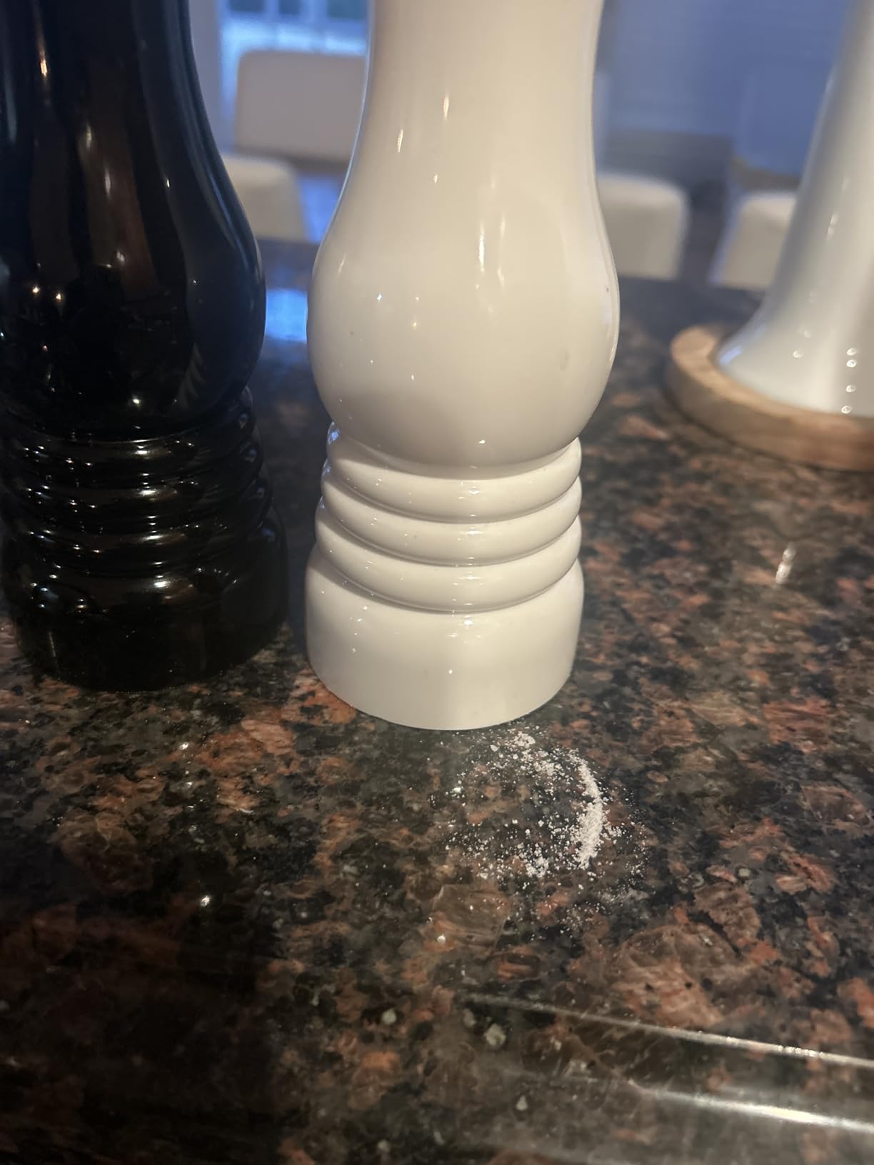 Le Creuset Salt and Pepper Mills customer photo 2