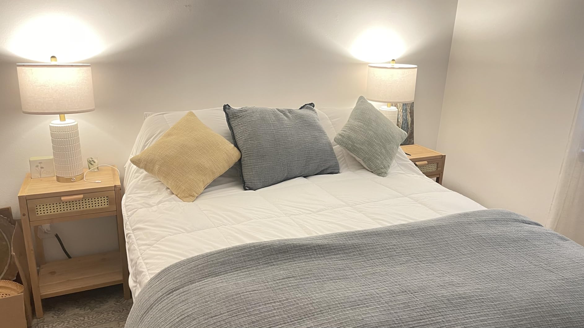 Beckham Hotel Collection Full/Queen Size Comforter - 1600 Series Down Alternative Home Bedding & Duvet Insert - Cream customer photo 1