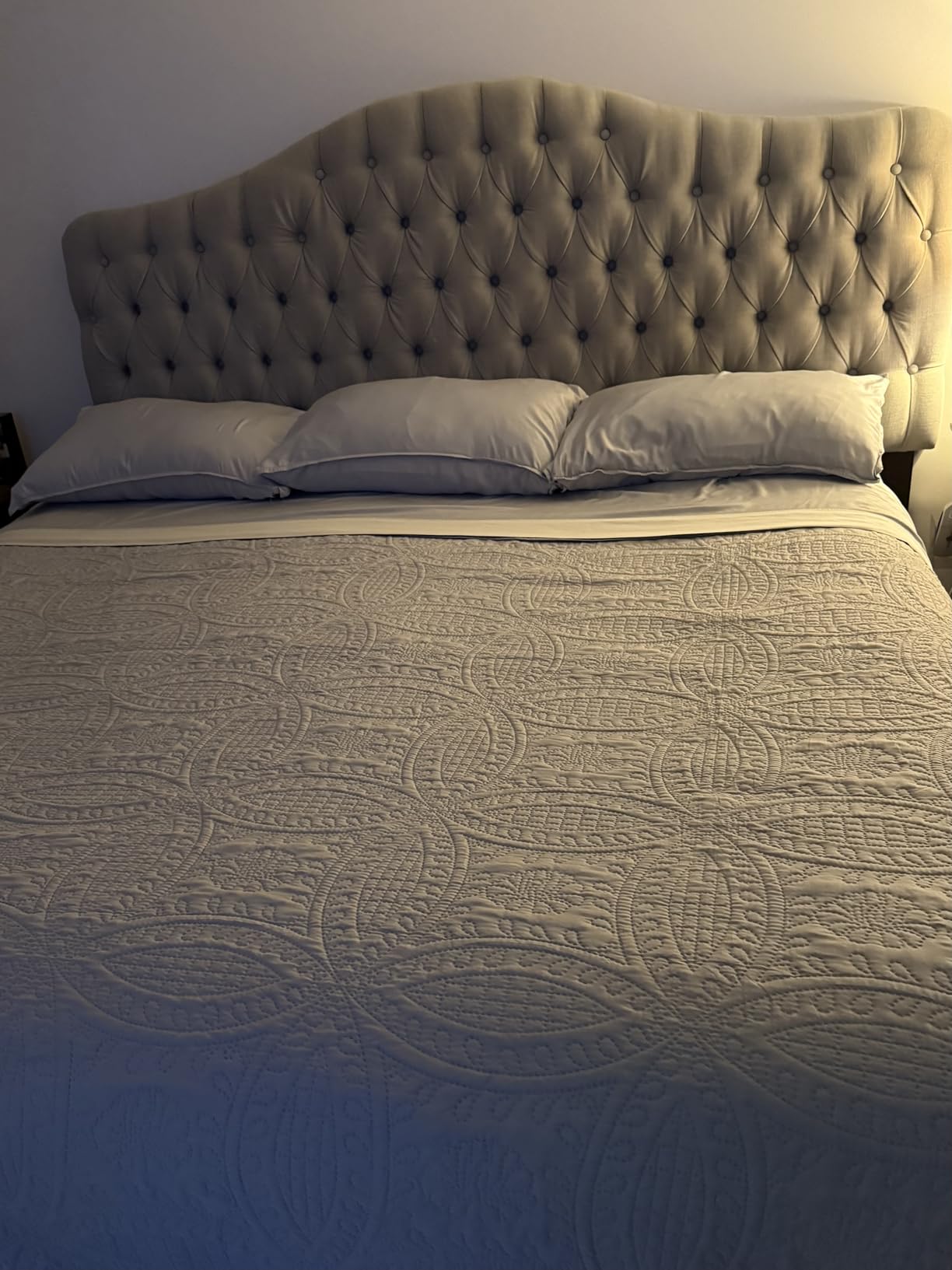 Queen Pillowcases by Pure Bamboo, Genuine 100% Organic Viscose Derived from Bamboo, Luxuriously Soft & Cooling, Double Stitching, Envelope Closure (2 Queen Pillowcases, White) customer photo 2