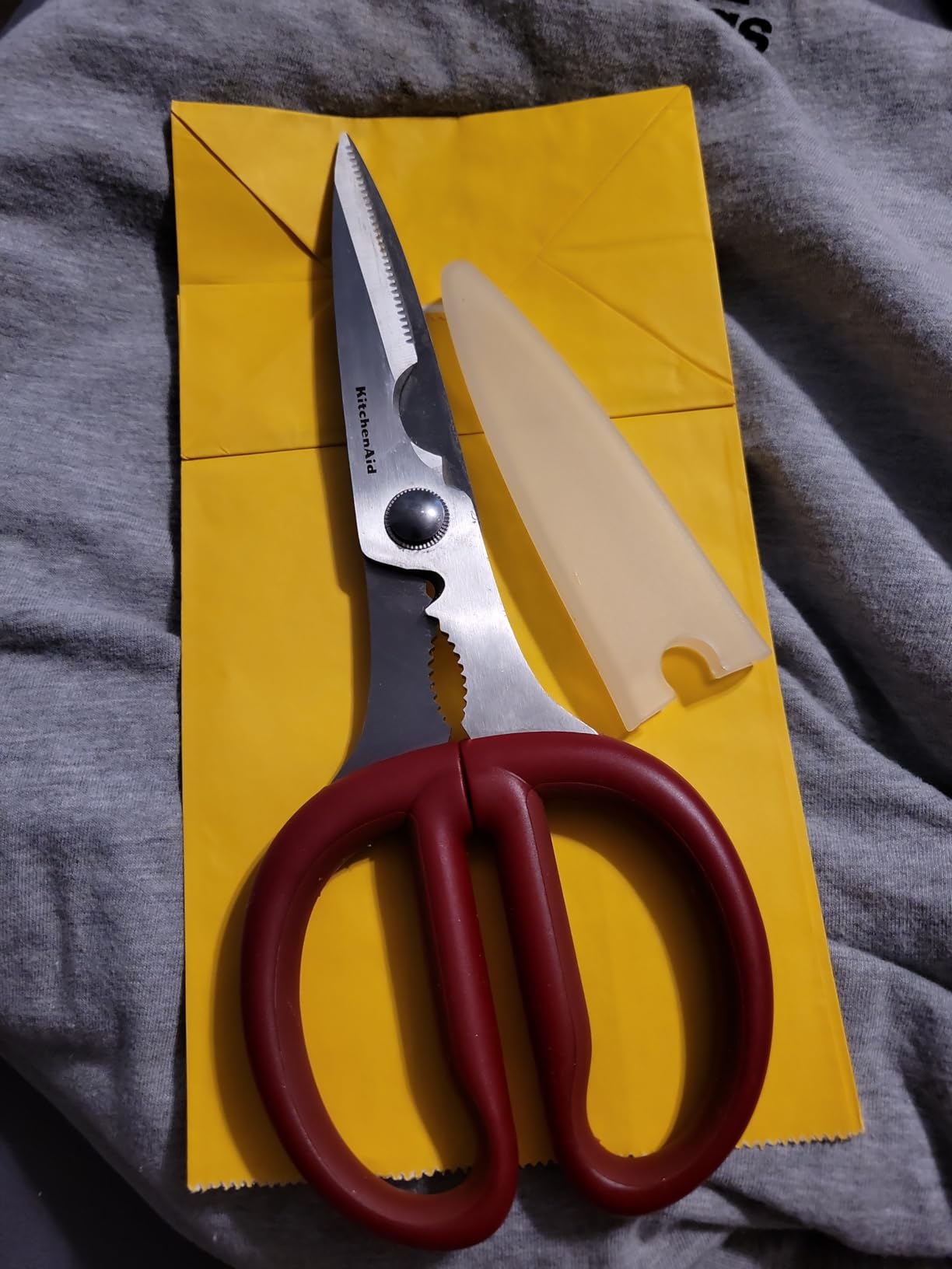 KitchenAid All Purpose Kitchen Shears with Protective Sheath Durable Stainless Steel Scissors, Dishwasher Safe, Soft Grip Comfort Handle, 8.72 Inch, Black customer photo 2