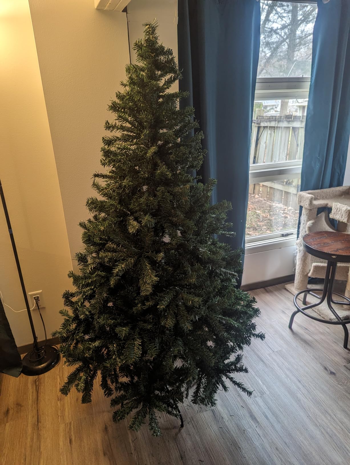 Goplus 6ft White Unlit customer photo 2