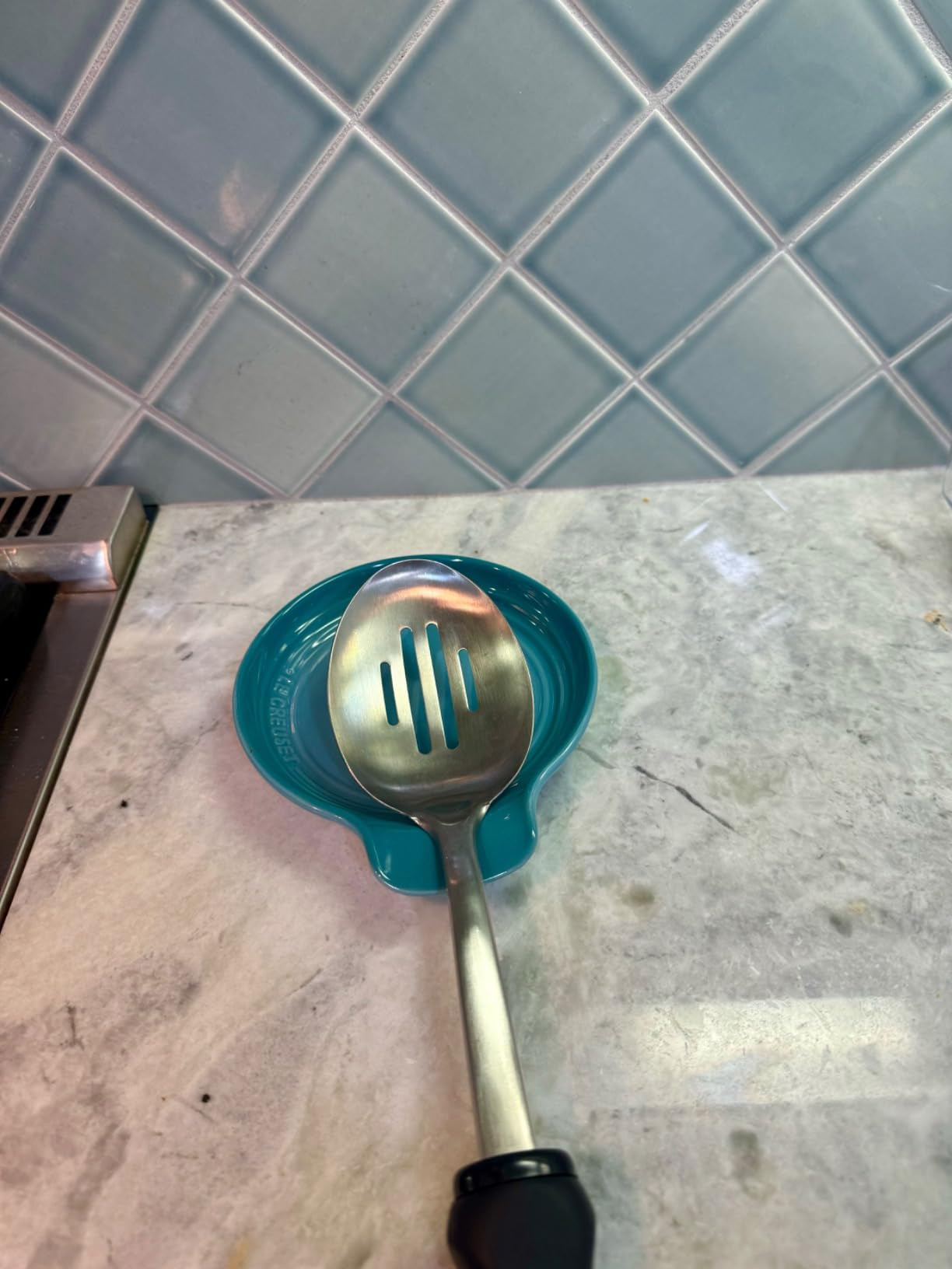 Le Creuset Stoneware Spoon Rest customer photo 1