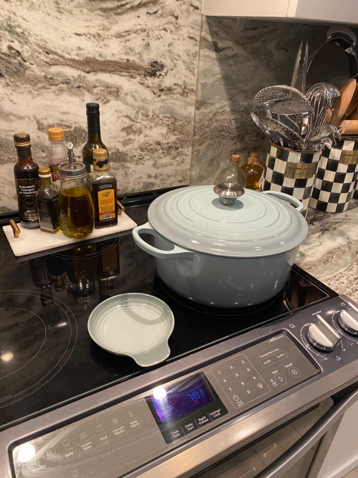 Le Creuset Stoneware Spoon Rest customer photo 2