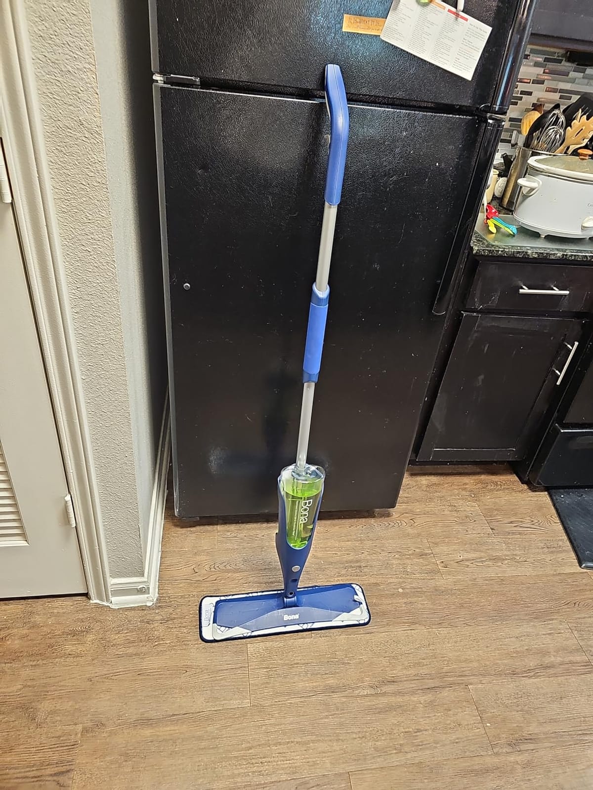 Bona Multi-Surface Floor Premium Spray Mop - Includes Multi-Surface Floor Cleaner Concentrate and Machine Washable Microfiber Cleaning Pad - For Stone, Tile, Laminate and Vinyl LVT/LVP Floors customer photo 1