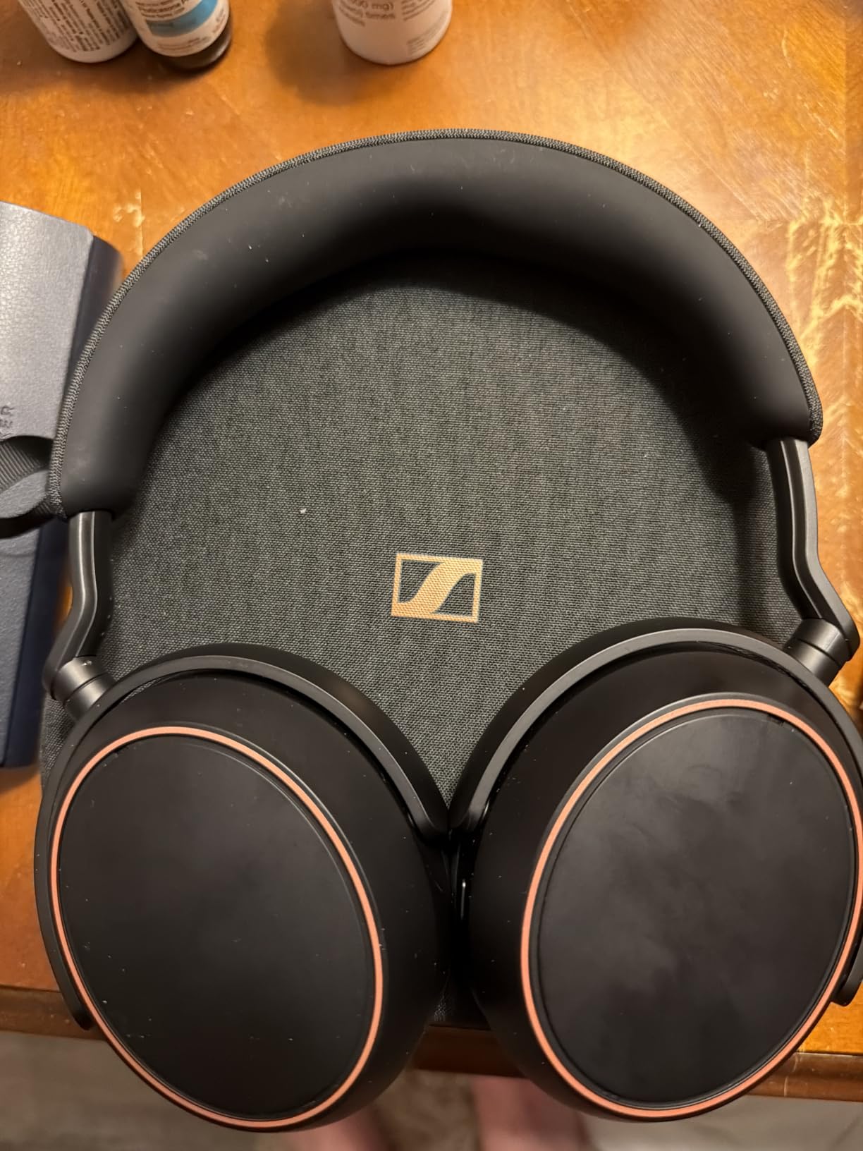 Sennheiser Momentum 4 customer photo 2