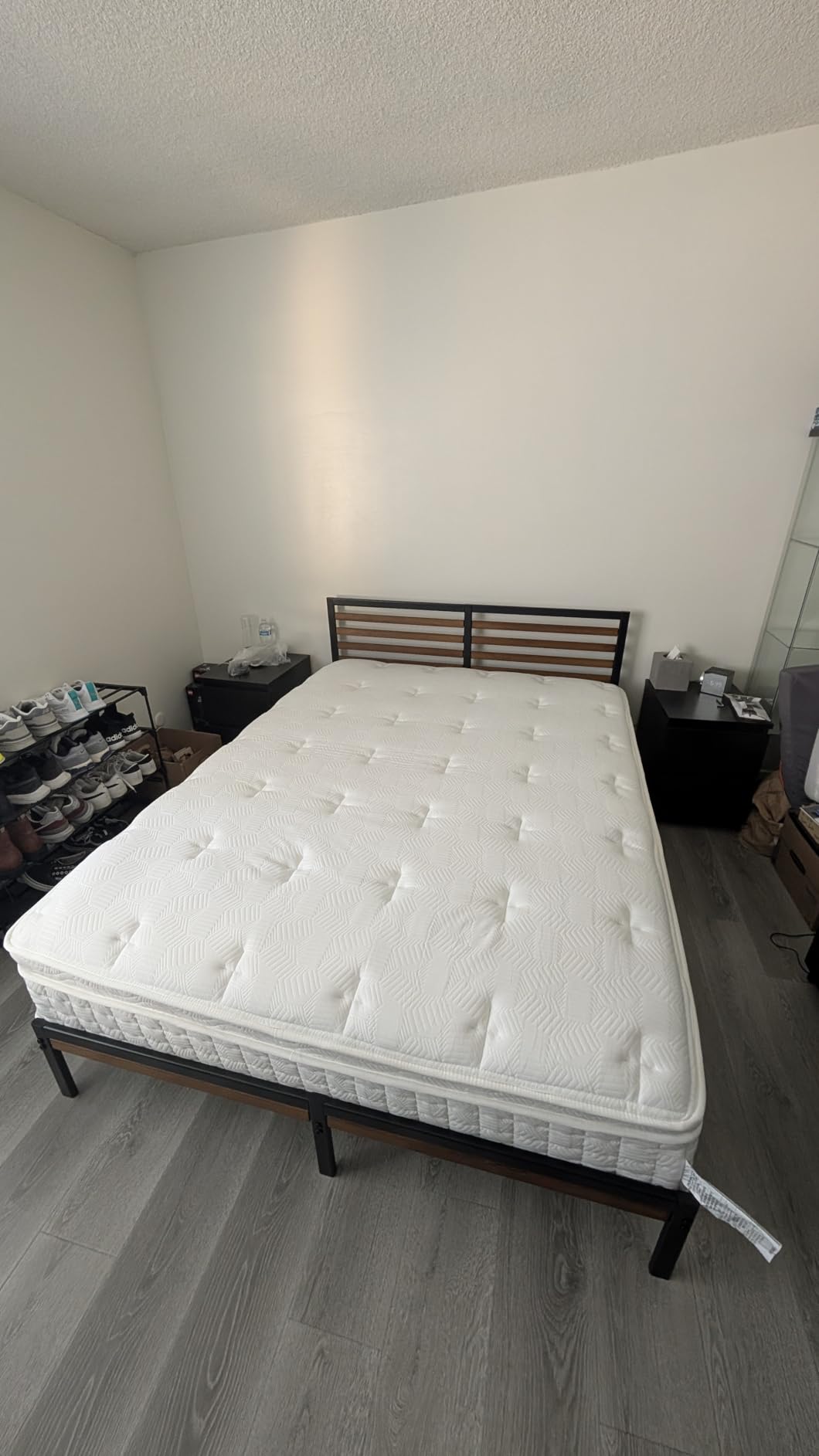 Zinus Kai Bamboo and Metal Platform Bed Frame, Sturdy Steel Frame, Queen customer photo 1