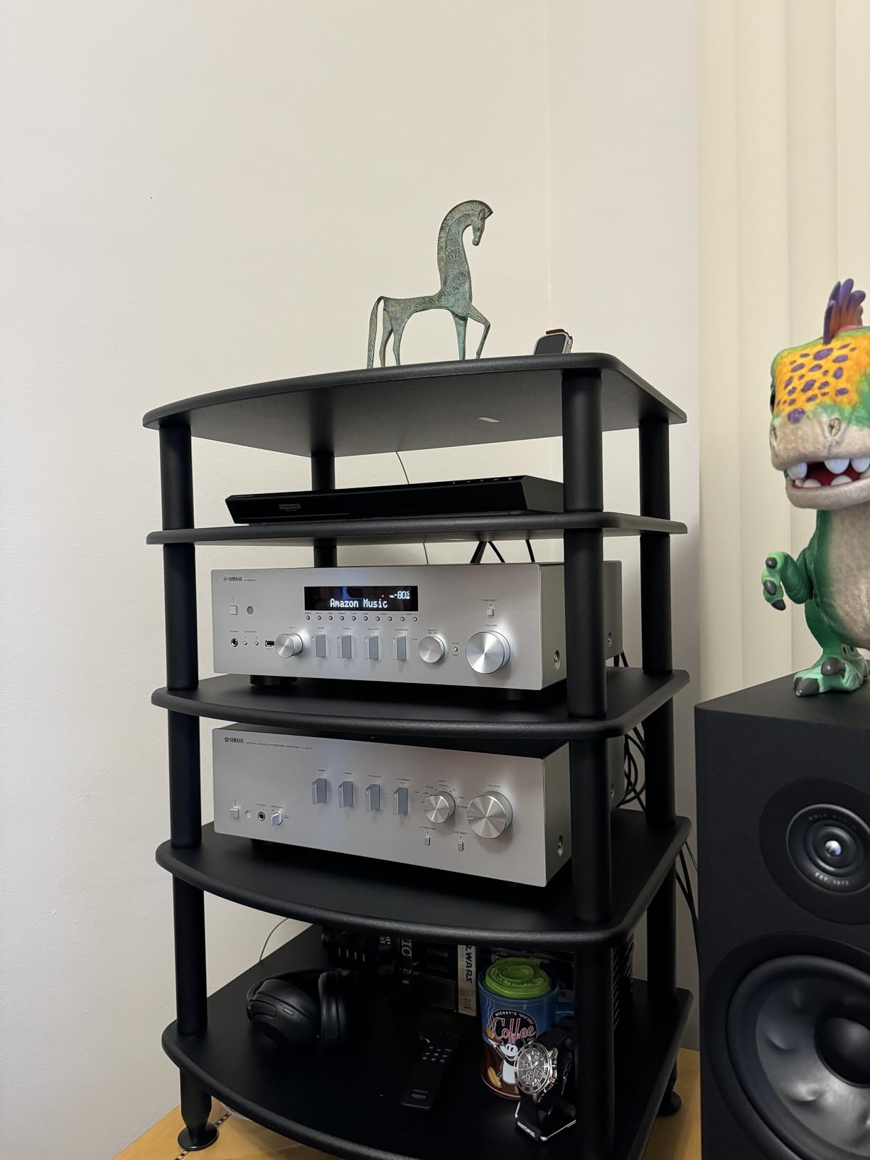 R-N600A Network Receiver with Streaming, Phono and Built-in DAC, Black customer photo 1