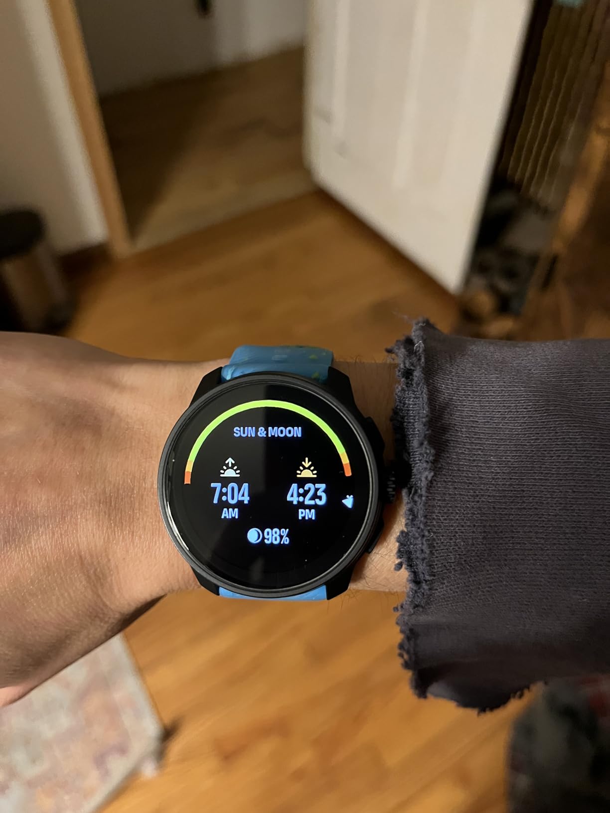 SUUNTO Race S GPS Sports Watch, 1.32” AMOLED 95+ Sports Modes, Powder Gray customer photo 1
