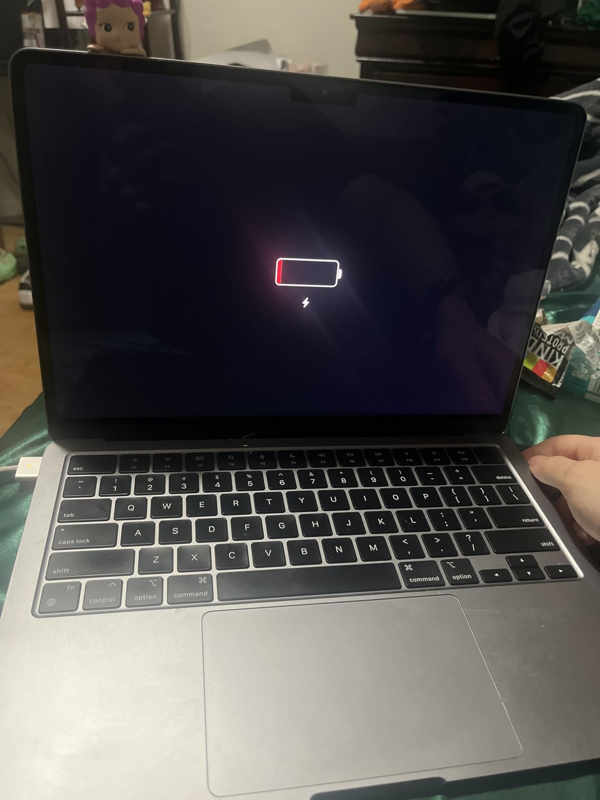 Apple MacBook Air M3 16GB customer photo 2