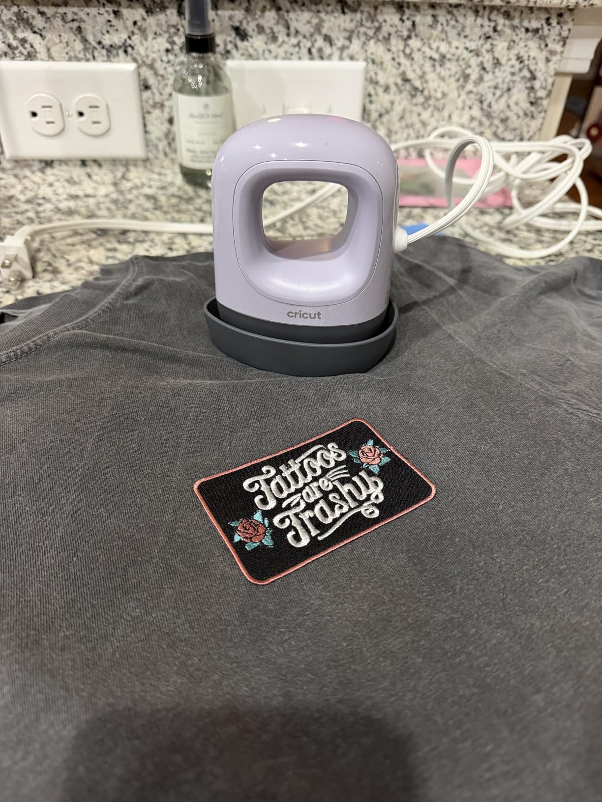 Cricut EasyPress Mini LT customer photo 1