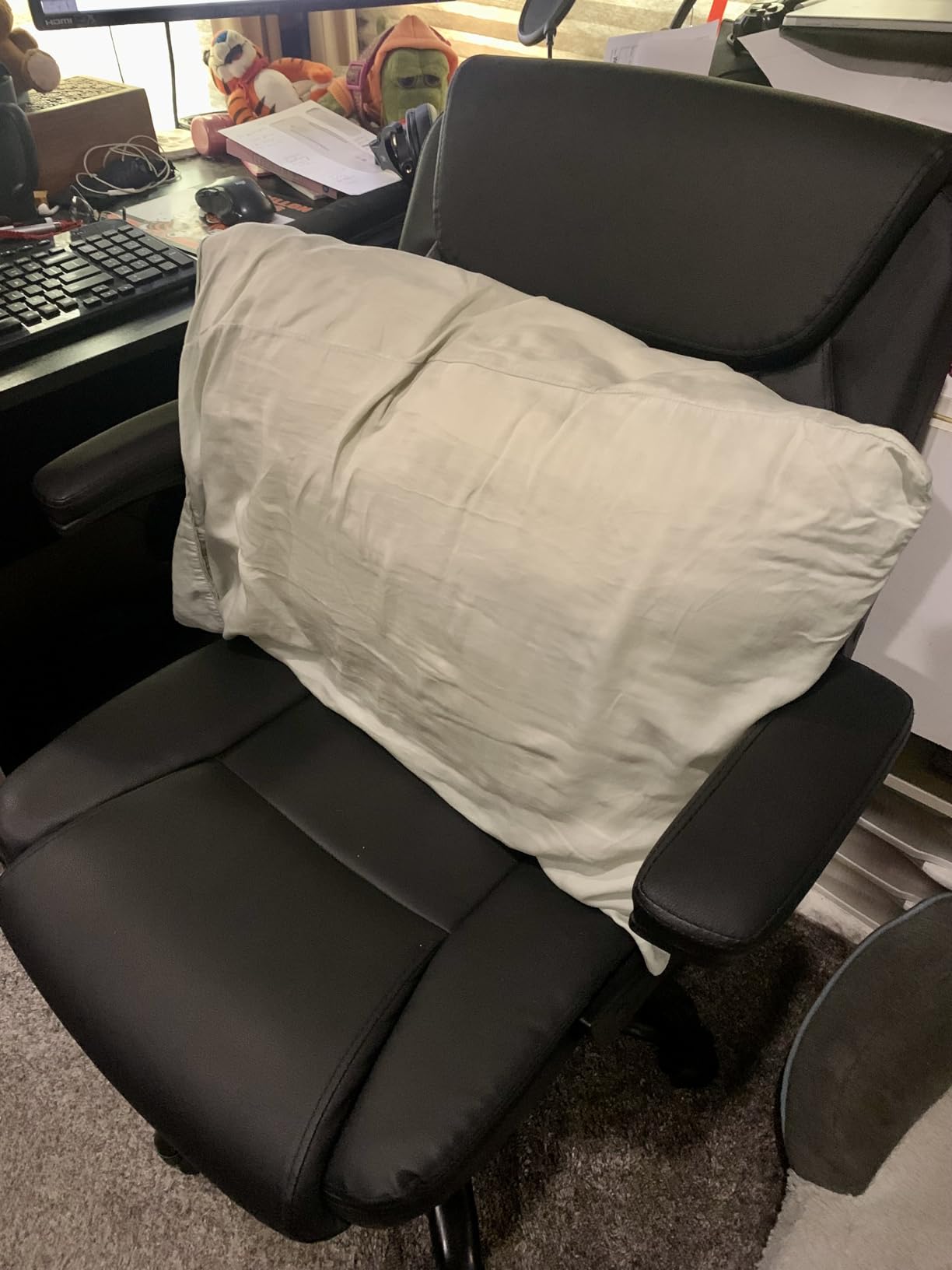 NEO CHAIR PU Leather Wing-Back customer photo 2