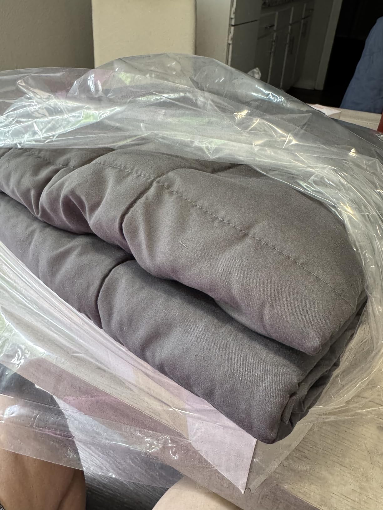Smart Queen Weighted Blanket 20lbs (60”x80”,Grey) Full Size Soft Cooling Heavy Blanket for Sleeping, Breathable All Season Comfort with Premium Glass Beads,Machine Washable customer photo 2