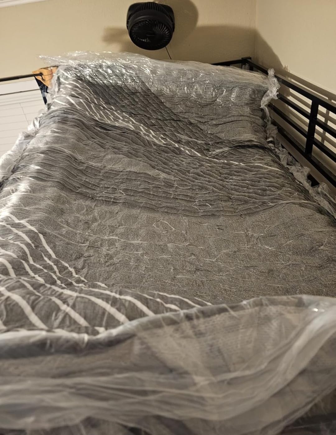 Extra Firm King Mattress 14 inch, Cooling Hybrid Mattress for Deep Sleep customer photo 2